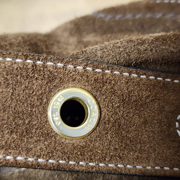 Coach Brown Suede Bag with Gold Detail-Vintage - Picture 3 of 14